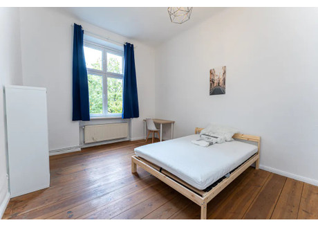 Mieszkanie do wynajęcia - Hermannstraße Berlin, Niemcy, 107 m², 893 USD (3428 PLN), NET-90228767