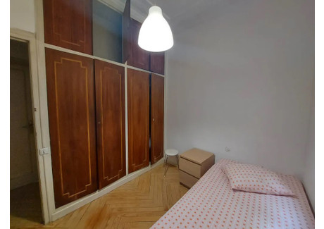 Mieszkanie do wynajęcia - Calle de Guzmán el Bueno Madrid, Hiszpania, 180 m², 509 USD (1956 PLN), NET-90229070