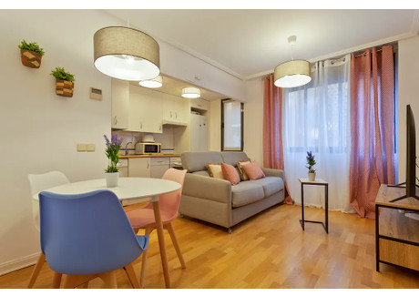 Mieszkanie do wynajęcia - Calle del Roble Madrid, Hiszpania, 40 m², 2803 USD (11 465 PLN), NET-90229181