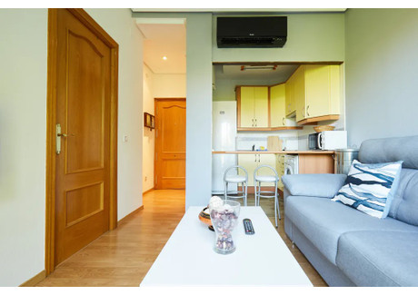 Mieszkanie do wynajęcia - Glorieta de la Puerta de Toledo Madrid, Hiszpania, 38 m², 2054 USD (8280 PLN), NET-90229339