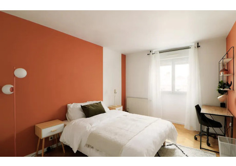 Mieszkanie do wynajęcia - Rue du Bailly Saint-Denis, Francja, 91 m², 781 USD (3192 PLN), NET-90229518