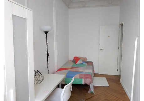 Mieszkanie do wynajęcia - Calle del Arenal Madrid, Hiszpania, 180 m², 620 USD (2424 PLN), NET-90220509