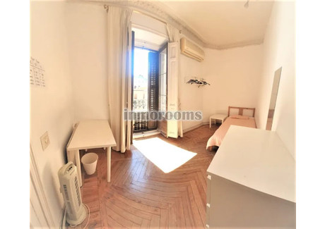 Mieszkanie do wynajęcia - Calle del Arenal Madrid, Hiszpania, 240 m², 633 USD (2537 PLN), NET-90220524