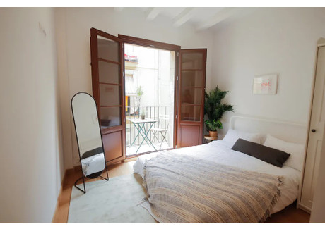 Mieszkanie do wynajęcia - Carrer de Santa Madrona Barcelona, Hiszpania, 90 m², 984 USD (3956 PLN), NET-90220914