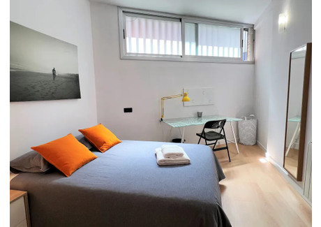 Mieszkanie do wynajęcia - Rambla de la Muntanya Barcelona, Hiszpania, 60 m², 901 USD (3486 PLN), NET-90221070