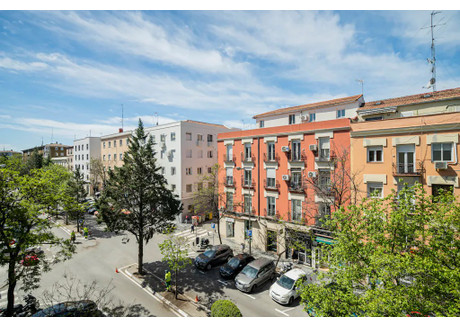 Mieszkanie do wynajęcia - Calle de Doña Urraca Madrid, Hiszpania, 37 m², 1000 USD (3839 PLN), NET-90221610