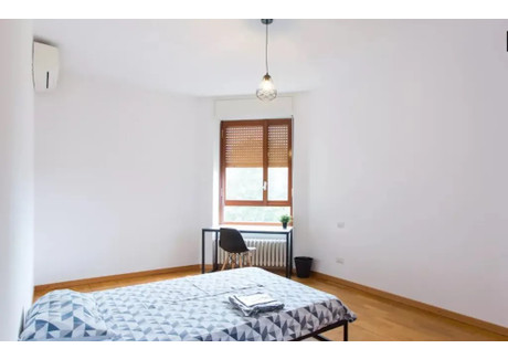 Mieszkanie do wynajęcia - Viale Tibaldi Milan, Włochy, 135 m², 969 USD (3820 PLN), NET-90222190