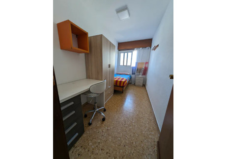 Mieszkanie do wynajęcia - Carrer Doctor Álvaro López Valencia, Hiszpania, 120 m², 379 USD (1524 PLN), NET-90223199