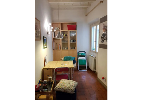 Mieszkanie do wynajęcia - Via Romana Florence, Włochy, 60 m², 1582 USD (6470 PLN), NET-90234409