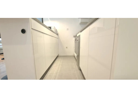 Mieszkanie do wynajęcia - Paseo de la Castellana Madrid, Hiszpania, 120 m², 2963 USD (12 295 PLN), NET-90234605