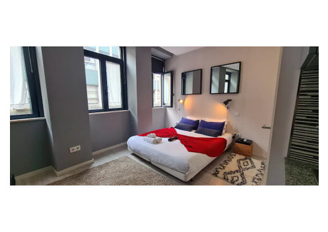 Mieszkanie do wynajęcia - Rua de Santa Catarina Porto, Portugalia, 35 m², 1305 USD (5114 PLN), NET-90234669