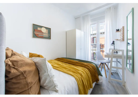 Mieszkanie do wynajęcia - Calle de Tetuán Madrid, Hiszpania, 160 m², 948 USD (3820 PLN), NET-90234917