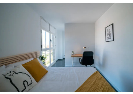 Mieszkanie do wynajęcia - Carrer Serpis Valencia, Hiszpania, 111 m², 465 USD (1832 PLN), NET-90235504