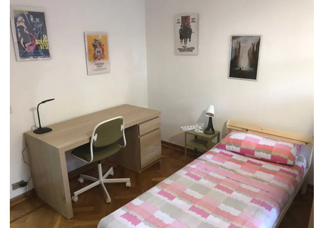 Mieszkanie do wynajęcia - Via Mollieres Turin, Włochy, 55 m², 838 USD (3504 PLN), NET-90235822