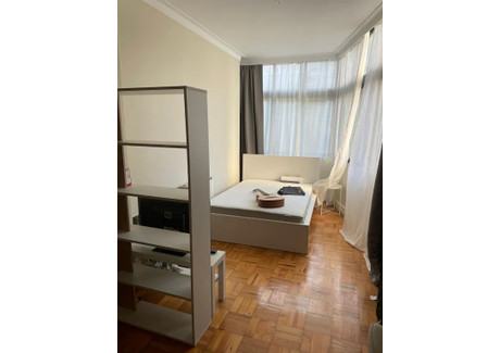 Mieszkanie do wynajęcia - Avenida Dom Rodrigo da Cunha Lisbon, Portugalia, 160 m², 624 USD (2589 PLN), NET-90235851