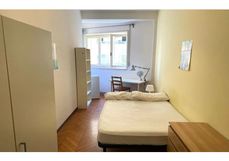 Mieszkanie do wynajęcia - Circonvallazione Nomentana Rome, Włochy, 120 m², 771 USD (2959 PLN), NET-90236207