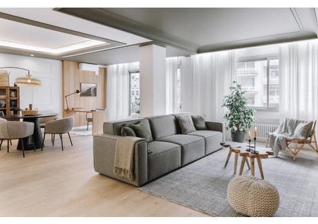 Mieszkanie do wynajęcia - Carrer del Comte d'Urgell Barcelona, Hiszpania, 150 m², 7099 USD (27 191 PLN), NET-90236714