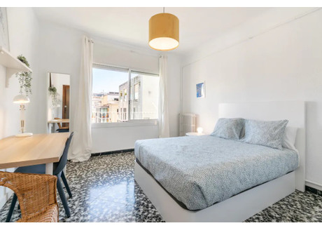 Mieszkanie do wynajęcia - Carrer del Rosselló Barcelona, Hiszpania, 175 m², 714 USD (2815 PLN), NET-90237118