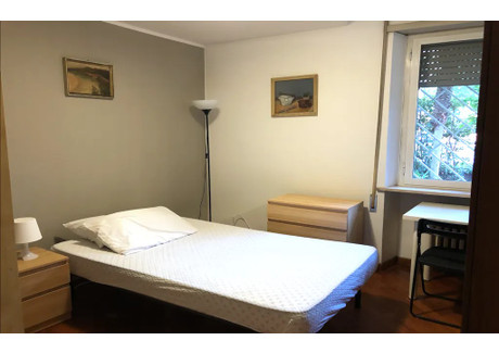 Mieszkanie do wynajęcia - Viale Egeo Rome, Włochy, 120 m², 580 USD (2372 PLN), NET-90237271