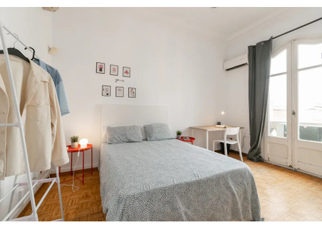 Mieszkanie do wynajęcia - Carrer de Balmes Barcelona, Hiszpania, 250 m², 920 USD (3763 PLN), NET-90237577