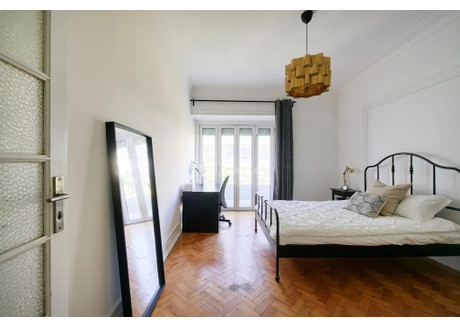 Mieszkanie do wynajęcia - Rua Rodrigo da Fonseca Lisbon, Portugalia, 220 m², 702 USD (2913 PLN), NET-90237661