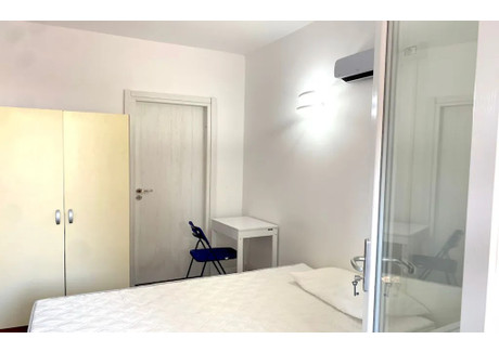 Mieszkanie do wynajęcia - Via di Carcaricola Rome, Włochy, 80 m², 548 USD (2104 PLN), NET-90237809