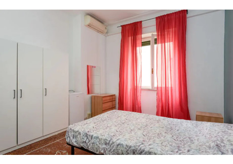 Mieszkanie do wynajęcia - Via Oreste Tommasini Rome, Włochy, 120 m², 716 USD (2971 PLN), NET-90237810