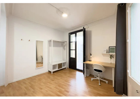 Mieszkanie do wynajęcia - Carrer Nou de la Rambla Barcelona, Hiszpania, 80 m², 703 USD (2876 PLN), NET-90237995