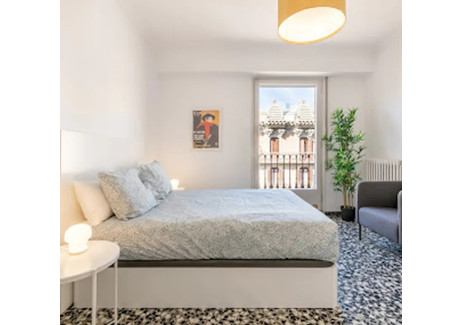 Mieszkanie do wynajęcia - Carrer del Rosselló Barcelona, Hiszpania, 175 m², 912 USD (3503 PLN), NET-90238059