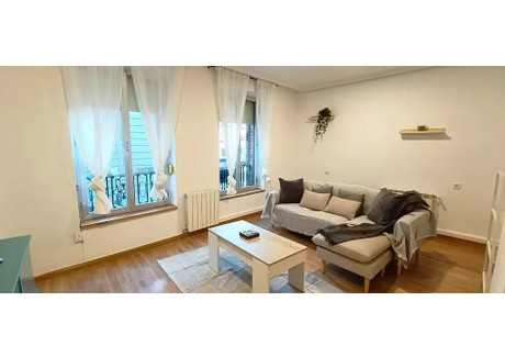 Mieszkanie do wynajęcia - Calle José Antonio de Armona Madrid, Hiszpania, 110 m², 2766 USD (10 705 PLN), NET-90238072