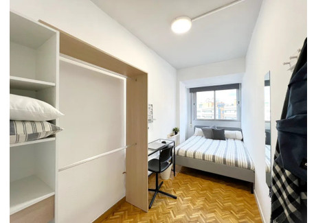 Mieszkanie do wynajęcia - Calle de San Germán Madrid, Hiszpania, 92 m², 644 USD (2672 PLN), NET-90238214