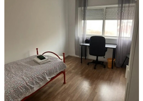 Mieszkanie do wynajęcia - Travessa das Antas Porto, Portugalia, 100 m², 402 USD (1649 PLN), NET-90238480