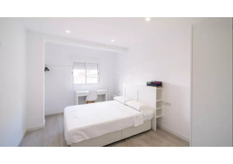 Mieszkanie do wynajęcia - Calle Lorca Valencia, Hiszpania, 70 m², 462 USD (1820 PLN), NET-90238911