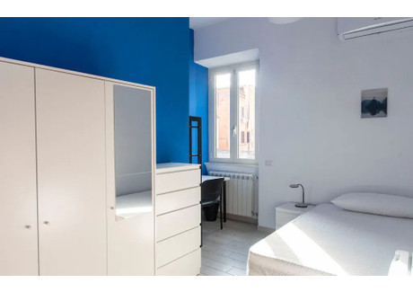 Mieszkanie do wynajęcia - Via dei Sulpici Rome, Włochy, 120 m², 602 USD (2353 PLN), NET-90239385