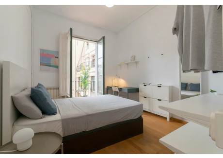 Mieszkanie do wynajęcia - Carrer del Rosselló Barcelona, Hiszpania, 175 m², 622 USD (2549 PLN), NET-90239814