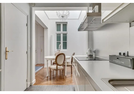 Mieszkanie do wynajęcia - Rue Godot de Mauroy Paris, Francja, 75 m², 892 USD (3515 PLN), NET-90230381