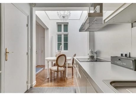 Mieszkanie do wynajęcia - Rue Godot de Mauroy Paris, Francja, 75 m², 889 USD (3566 PLN), NET-90230381