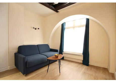 Mieszkanie do wynajęcia - Rue Simon Le Franc Paris, Francja, 15 m², 1202 USD (4990 PLN), NET-90231083