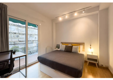 Mieszkanie do wynajęcia - Carrer de Benet Mateu Barcelona, Hiszpania, 100 m², 908 USD (3559 PLN), NET-90231252