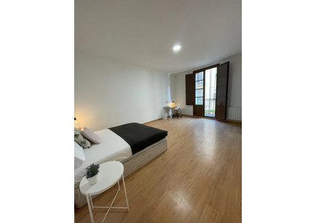 Mieszkanie do wynajęcia - Carrer Nou de la Rambla Barcelona, Hiszpania, 142 m², 767 USD (2943 PLN), NET-90231979