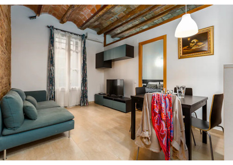 Mieszkanie do wynajęcia - Carrer Gran de Gràcia Barcelona, Hiszpania, 65 m², 2823 USD (11 121 PLN), NET-90233156