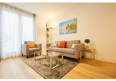 Mieszkanie do wynajęcia - Calle del Alcalde Sáinz de Baranda Madrid, Hiszpania, 70 m², 2751 USD (11 499 PLN), NET-90233323