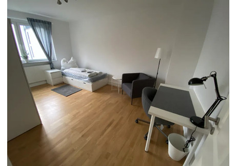 Mieszkanie do wynajęcia - Manteuffelstraße Berlin, Niemcy, 68 m², 733 USD (2866 PLN), NET-90233368