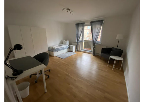 Mieszkanie do wynajęcia - Manteuffelstraße Berlin, Niemcy, 68 m², 739 USD (2896 PLN), NET-90233363