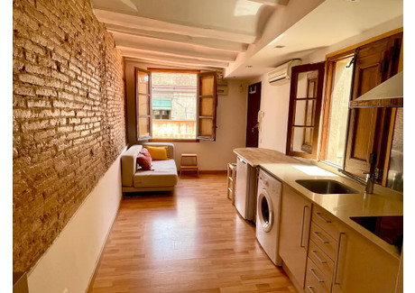 Mieszkanie do wynajęcia - Carrer de la Palla Barcelona, Hiszpania, 35 m², 1664 USD (6405 PLN), NET-90244065