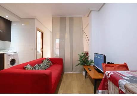 Mieszkanie do wynajęcia - Calle de la Miosotis Madrid, Hiszpania, 40 m², 895 USD (3660 PLN), NET-90246695