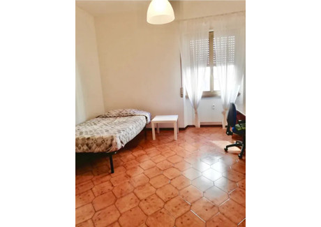 Mieszkanie do wynajęcia - Via Numitore Rome, Włochy, 94 m², 659 USD (2577 PLN), NET-90247099