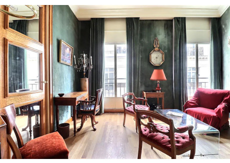 Mieszkanie do wynajęcia - Avenue Matignon Paris, Francja, 34 m², 1854 USD (7694 PLN), NET-90247323