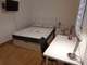 Mieszkanie do wynajęcia - Travessera de Gràcia Barcelona, Hiszpania, 123 m², 804 USD (3167 PLN), NET-90248516
