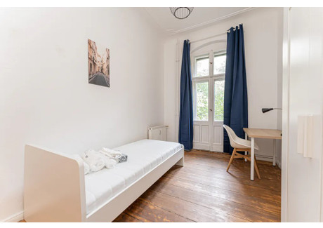 Mieszkanie do wynajęcia - Gabriel-Max-Straße Berlin, Niemcy, 59 m², 678 USD (2814 PLN), NET-90249280